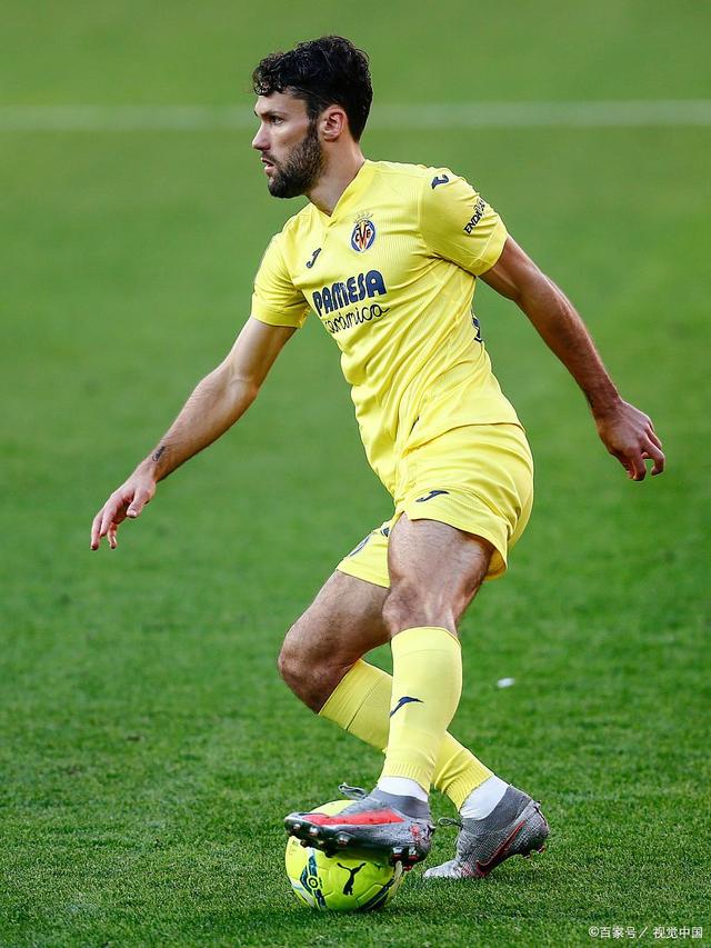 爱游戏平台 -清晨体能课后；比利亚雷亚尔防线松动备战国王杯；气氛紧张；细节决定成败 