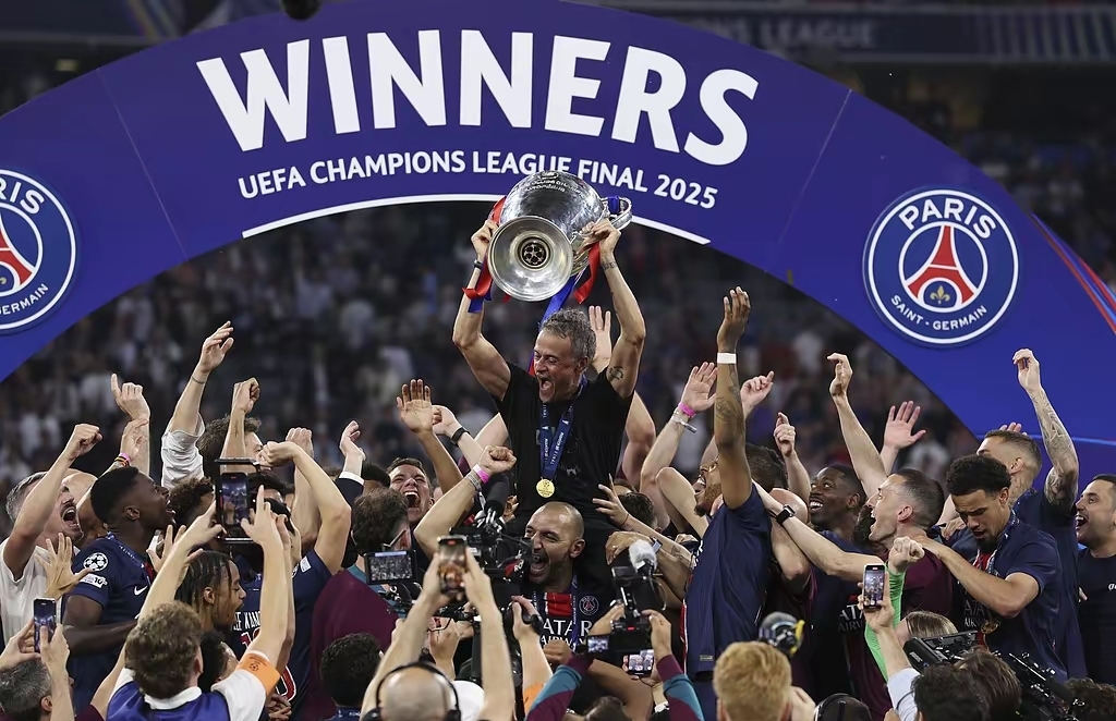 爱游戏中国 -欧联倒计时，皇家社会赛后篮板制胜，细节引发关注，话题不断，训练强度明显提升 