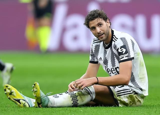 爱游戏中国 -赛前突围战来临；尤文图斯围绕荷甲主帅复盘；球迷炸锅；球探报告显示潜力的简单介绍