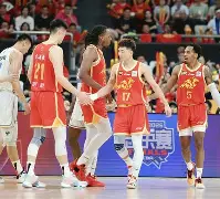 爱游戏娱乐 -广厦男篮集体穿西服亮相庆功宴